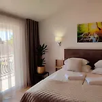 杰克斯科公寓 *